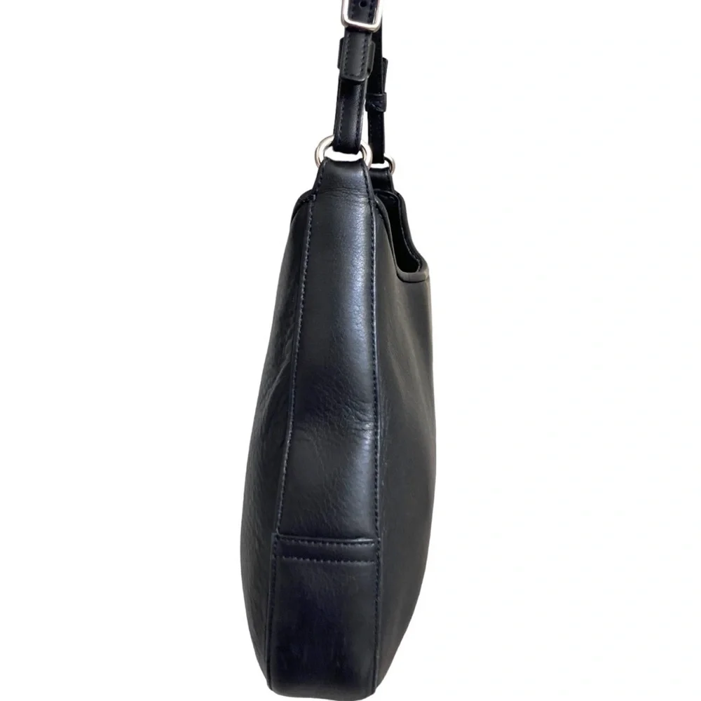 Coach 8913 vintage black leather ergo shoulder bag